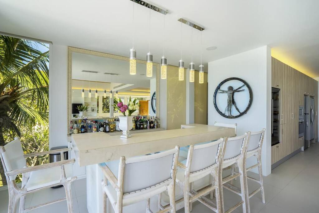 Villa Nirvana - Beachfront Tropical Chic 4Br Haven In Cape Panwa, Phuket 반 아오 마크함 외부 사진